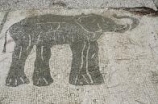 01941 ostia - regio ii - insula vii - piazzale delle corporazioni (ii,vii,4) - station 28 - elefant - 2013 - e.jpg